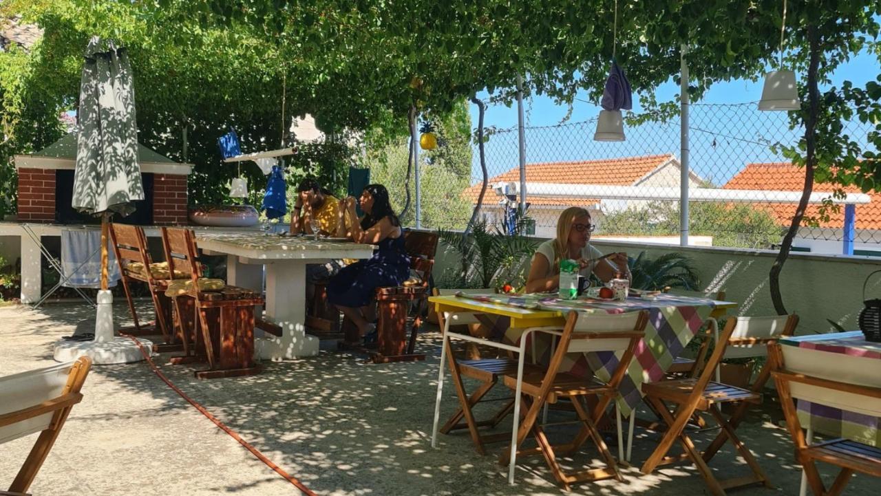 Guesthouse Lidija Sutivan Eksteriør bilde
